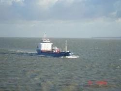 Gebruik van VHF marifoon bij voorkoming van aanvaringen op zee.